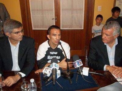 El ministro Molina y el gobernador Gioja recibieron a Omar Narvaez y Jos� Cabrera