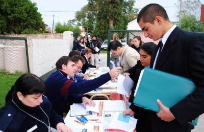 Avanza la inscripci�n y evaluaci�n de ingresantes para la Escuela de Polic�a