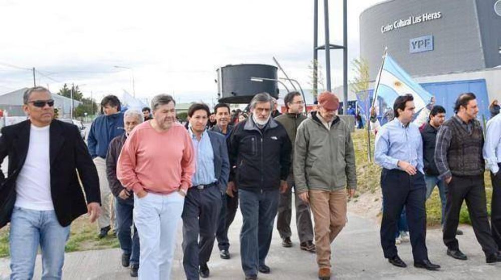 Bontempo asumi� el control operativo de YPF en yacimientos de Santa Cruz