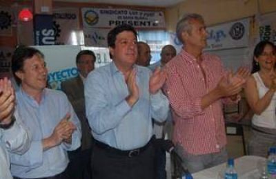 Afirman que Mariotto le �marca la cancha� a Scioli en Bah�a
