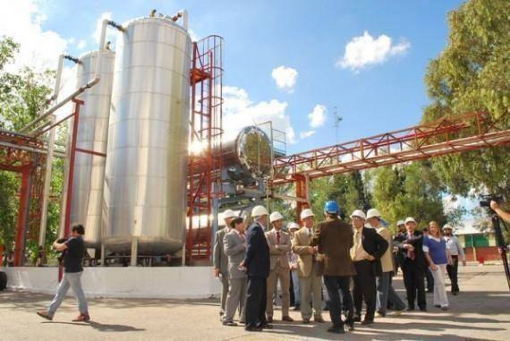 Visita institucional a la empresa Poliresinas San Luis S.A.