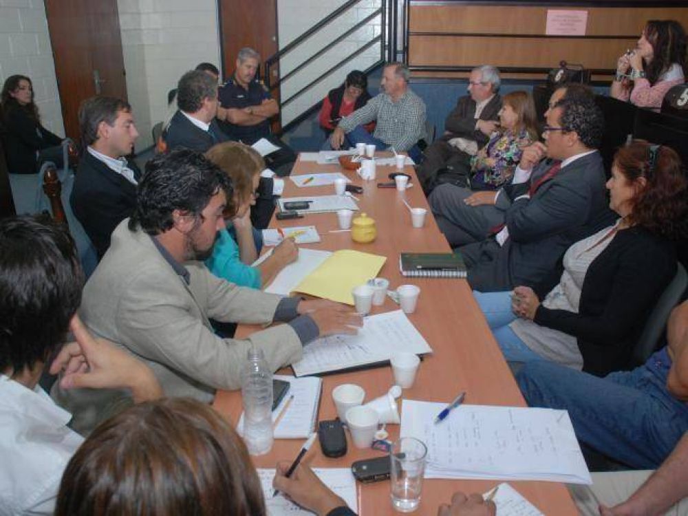 QUILMES: Nueva reuni�n por la seguridad