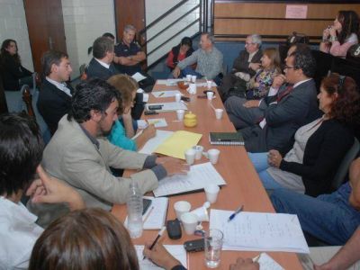 QUILMES: Nueva reuni�n por la seguridad