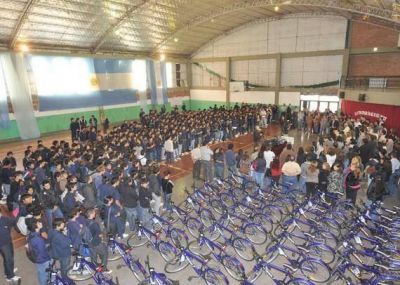 Claudio Poggi: �Vamos a fortalecer la escuela t�cnica al m�ximo�