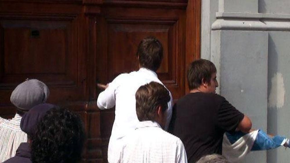 Bahl conden� la violencia durante la protesta rural