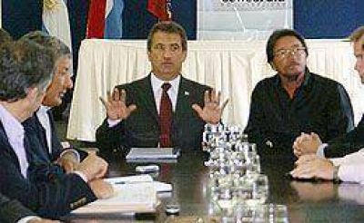 Urribarri adelant� que la reuni�n entre el Gobierno y el Campo se har� 