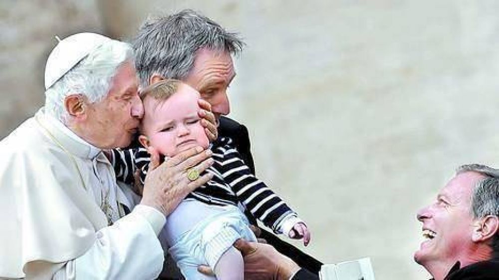 El Papa inicia su octavo a�o de pontificado y renueva su postura conservadora