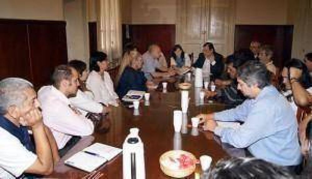 El Secretario De Econom�a Se Reuni� Con Sindicalistas Municipales