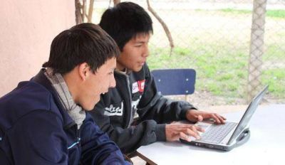 Entregan 5.500 netbooks a alumnos de escuelas p�blicas