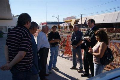 Luciani recorri� la obra de Carlos Pellegrini y prometi� buscar soluciones