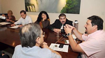 Closs comprometi� avances en normativa de acceso a la informaci�n p�blica