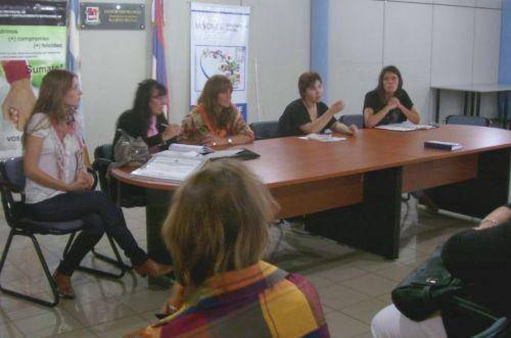 Padrinos del Hambre Cero debatieron su rol para mejorar la atenci�n a los chicos