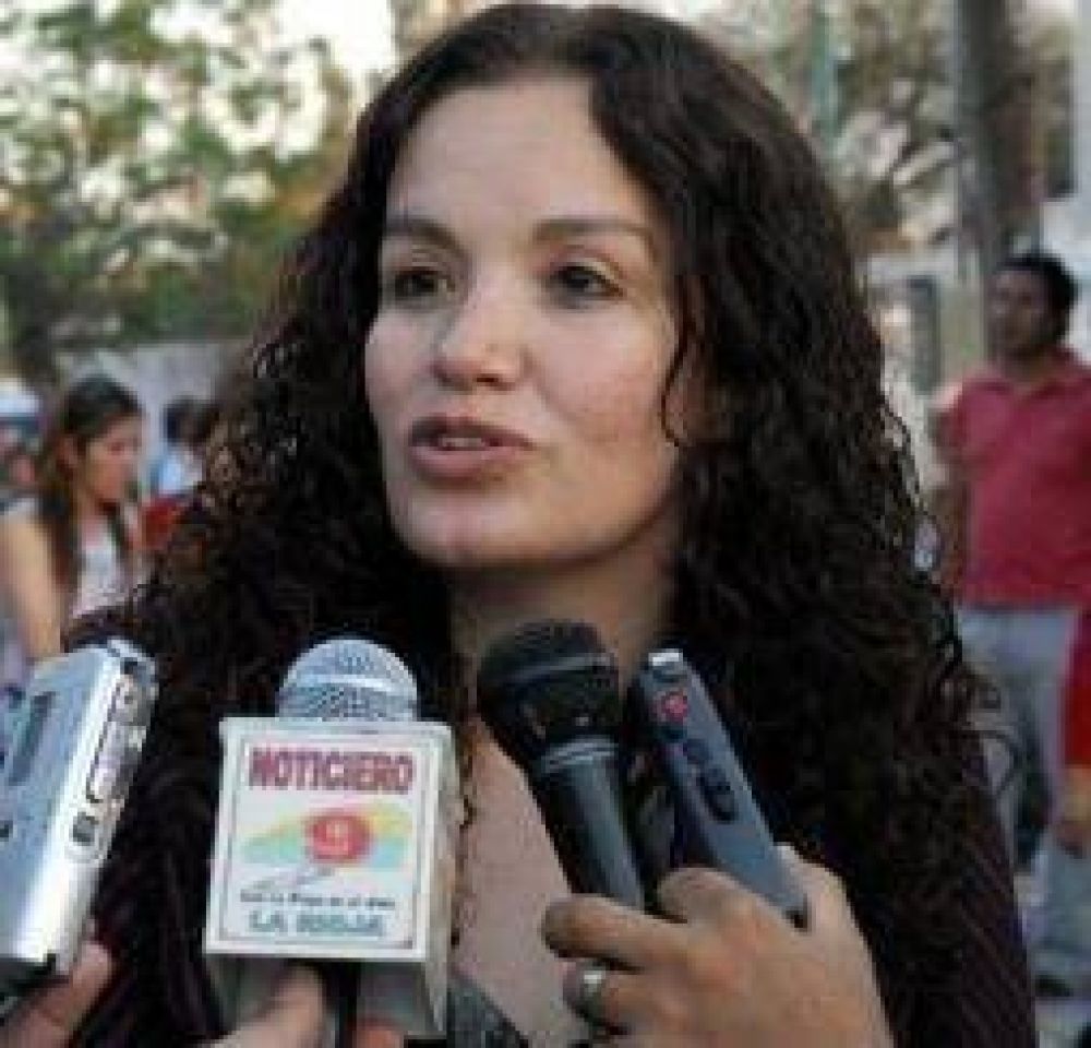 Teresita Luna se defini� como una kirchnerista pro minera