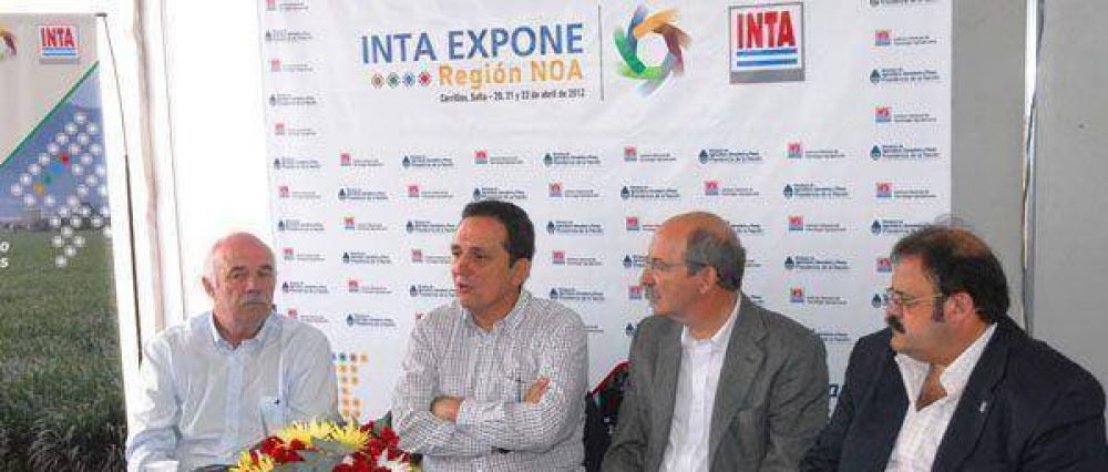 Firmaron un convenio para la creaci�n de un centro INTI en La Rioja