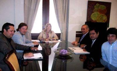 Actividad partidaria del FPV, PJ y UCR