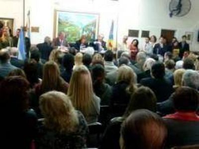 Merlo: Golpean a asesor de Nuevo Encuentro en sesi�n del HCD