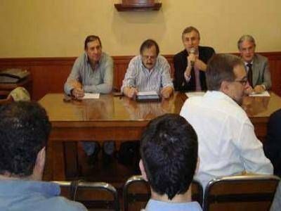 MARPLATENSES PARTICIPARON DE REUNI�N DEL MORENA EN BUENOS AIRES