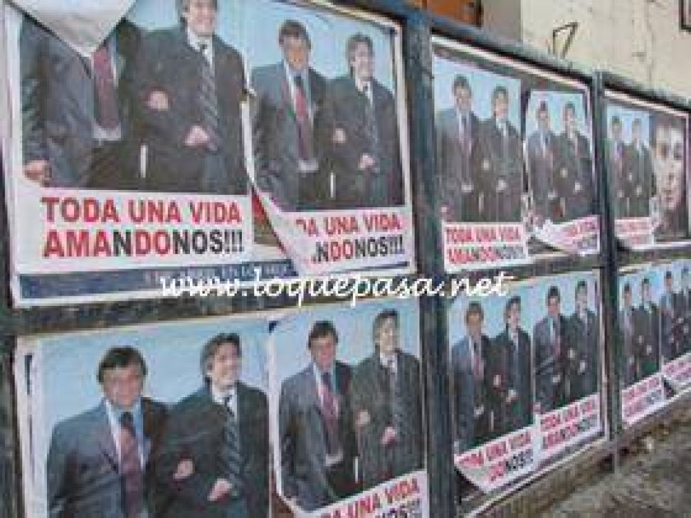 Afiches critican la relaci�n de Acci�n Marplatense con Amado Boudou