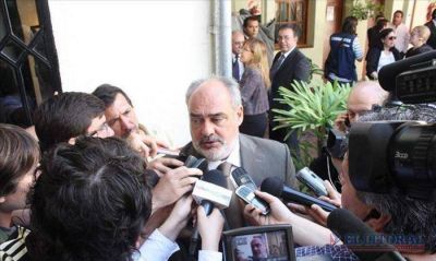 El Gobernador posterga definiciones y pone a prueba a sus socios pol�ticos