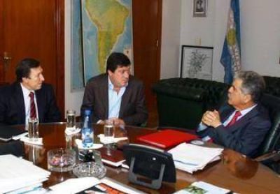 Bevilacqua se reuni� con Mariotto y De Vido por YPF