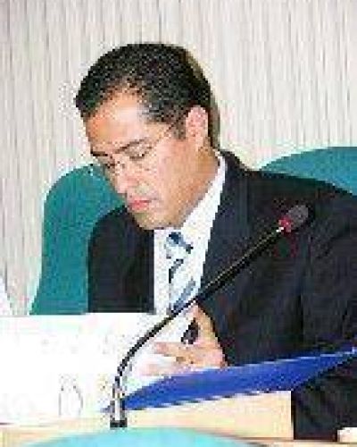 Quiroga: �la docencia entiende que se define modelo educativo�.