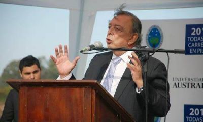 Z�ccaro puso pa�os fr�os a la privatizaci�n de la tasa de publicidad