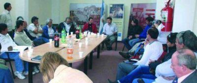 Se logr� el acuerdo para iniciar el proceso de compra de las tierras usurpadas en Margen Sur.