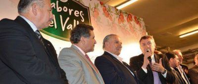 Yahuar sostuvo que se debe repetir el modelo de La Rioja en otras provincias