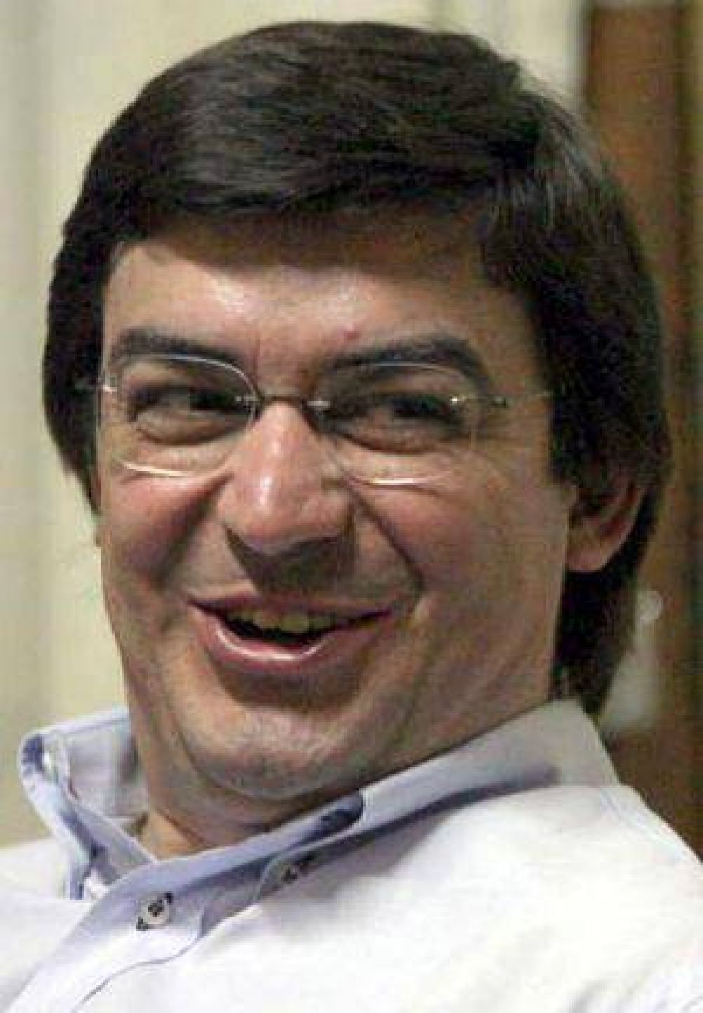 Opositores a De Marchi cuestionan un acto