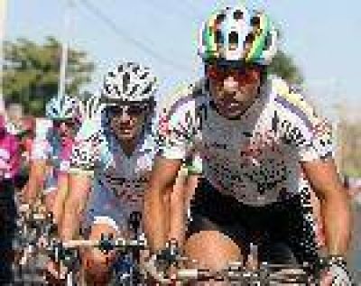 Gerardo Fern�ndez gan� la quinta etapa de la Vuelta de Mendoza