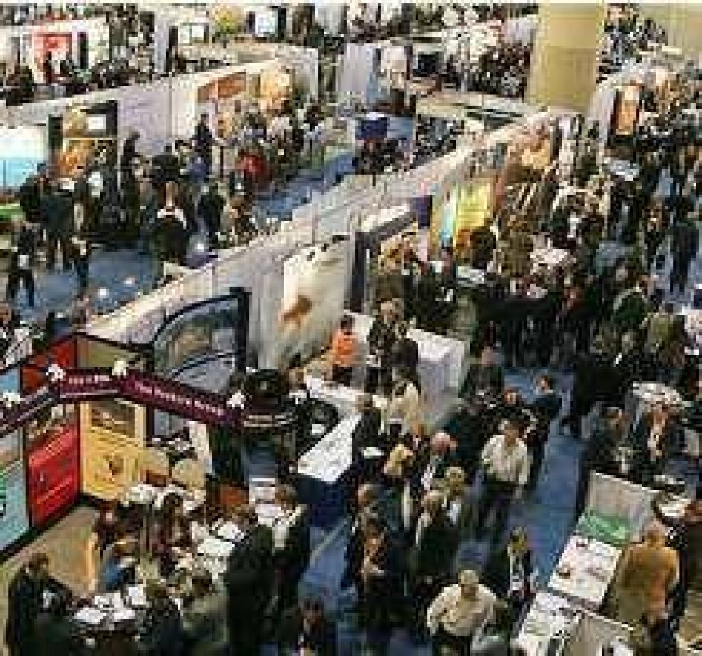 Feria minera de Canad�: Gioja no va, Saavedra si