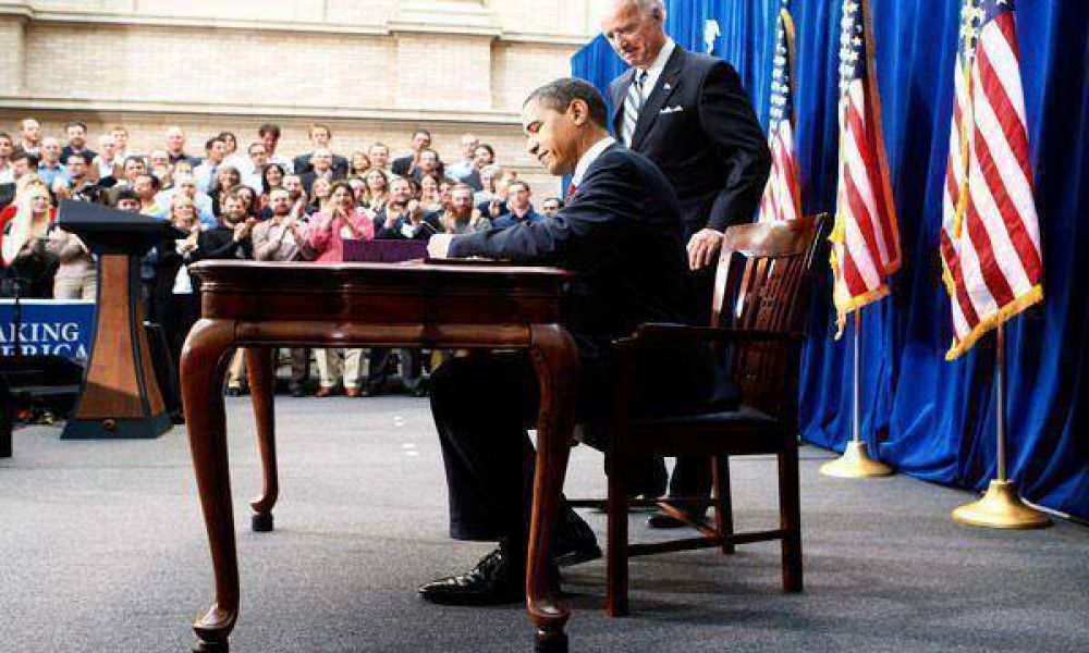Obama firm� el plan y dijo: 