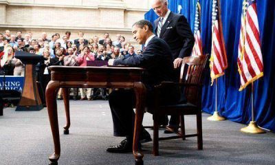 Obama firm� el plan y dijo: 