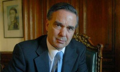 Pichetto:"R�o Negro debe ser un accionista activo de YPF" 