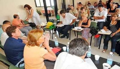 Docentes: comp�s de espera hasta el 27