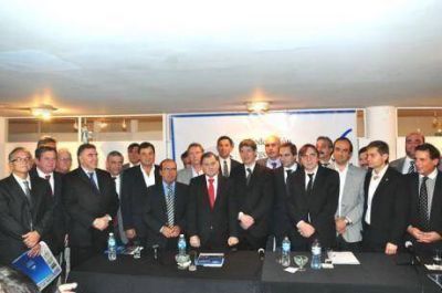 Julio Pereyra fue nuevamente electo al frente de la Federaci�n Argentina de Municipios