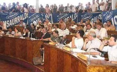 Lomas de Zamora: YPF, un factor de comuni�n pol�tica