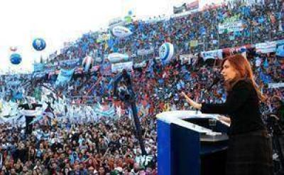 Cristina pidi� "no dar ni un paso atr�s"