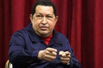 Ch�vez felicit� a Cristina por el acto en V�lez