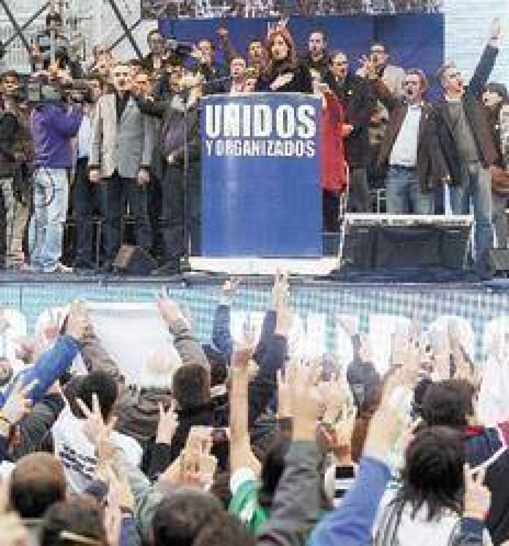 �Ustedes tienen que seguir escribiendo la historia�