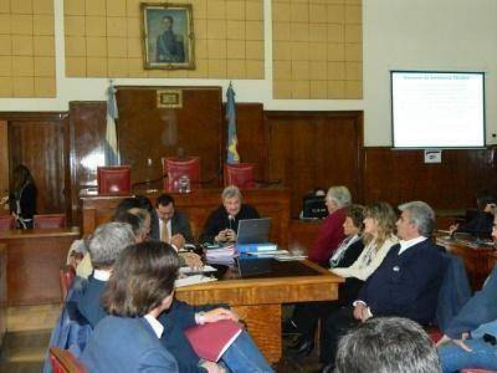 EMISARIO SUBMARINO: BRINDARON DETALLES DEL AVANCE DE LAS OBRAS