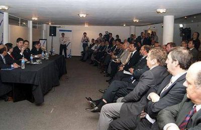 Luciani Particip� De La Asamblea De La Federaci�n Argentina De Municipios