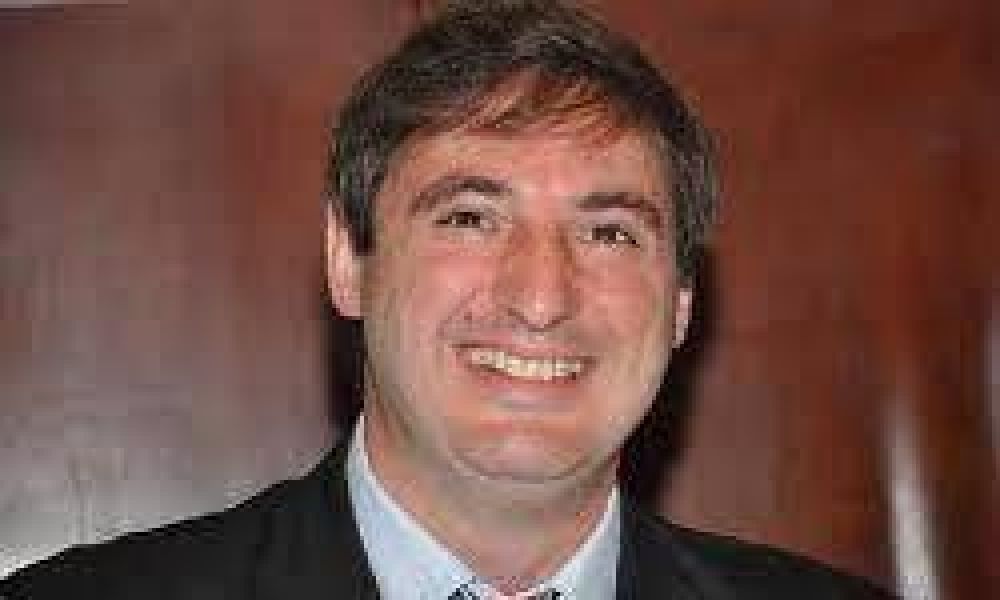  EL INTENDENTE MUNICIPAL SALUDA A LOS TRABAJADORES 