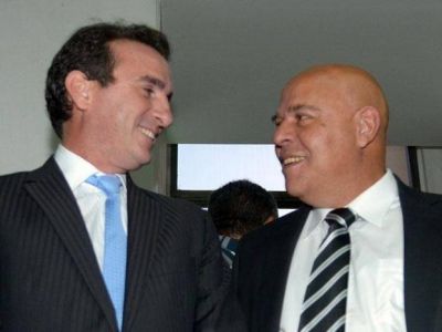Abraham renov� apoyo a la reforma que habilita la reelecci�n de P�rez