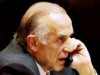 San Nicol�s: Arrojan huevos en la casa del Intendente Passaglia