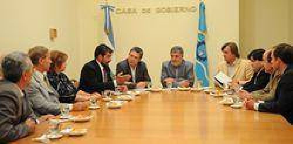  La preocupaci�n por la crisis financiera domin� la reuni�n del Gobierno y el Pach.