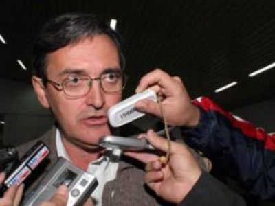 Bariloche: Mendioroz se reuni� con el intendente Casc�n . 
