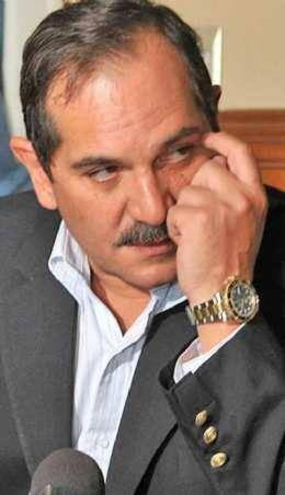 Con menos plata, gobernadores ajustan salarios de funcionarios