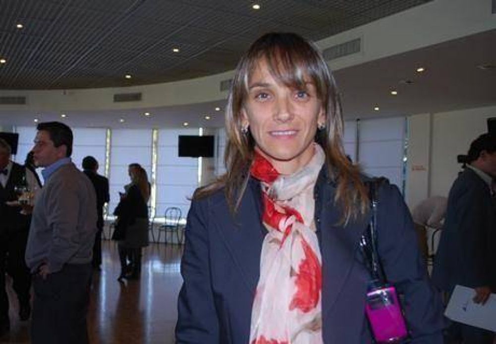 Malena Massa: "Hay que pensar entre todos las pol�ticas de protecci�n ciudadana�