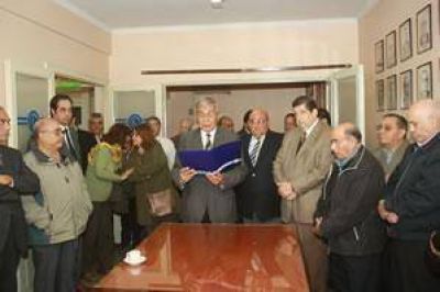 Colegio M�dico: Lirussi prometi� recuperar el crecimiento